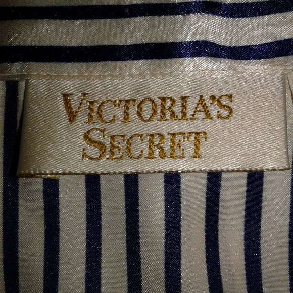 Victoria`s Secret Button Down Sleep Shirt - Large - Picture 11 of 13